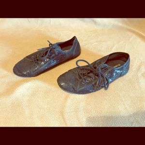 Black sneakers 💕 shoe dazzle